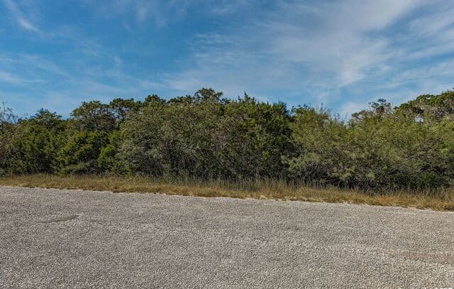 rental at LOT 229 Cr 2748 in Mico, TX — photo 3
