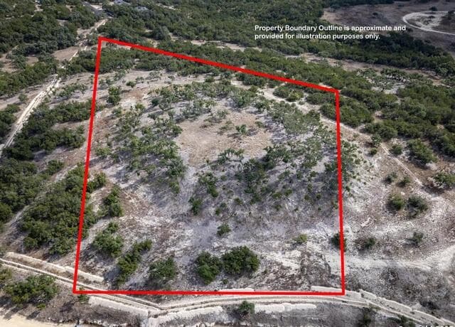 home for sale at 322 Mitchell Dr in Spring Branch TX