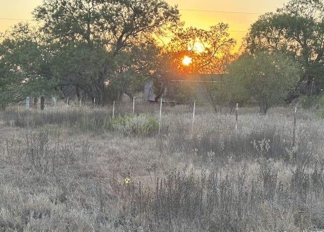 rental at 640 County Road 417 in McCoy, TX — photo 5