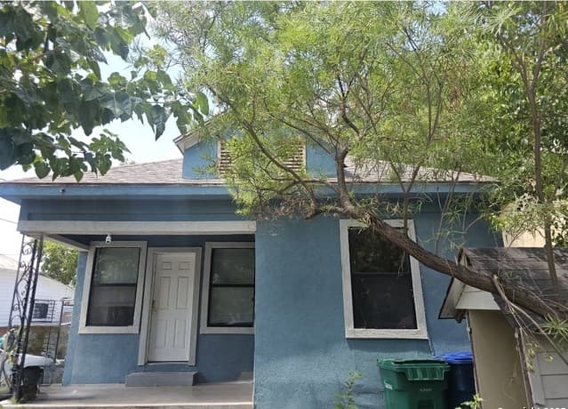 2-bedroom rental at 111 San Martin in San Antonio, TX — photo 1
