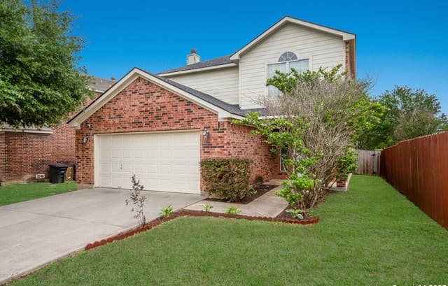 3-bedroom rental at 6006 Lakefront St in San Antonio, TX — photo 4