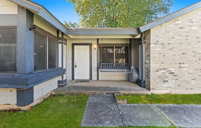 3-bedroom rental at 5936 Misty Glen in San Antonio, TX — photo 4