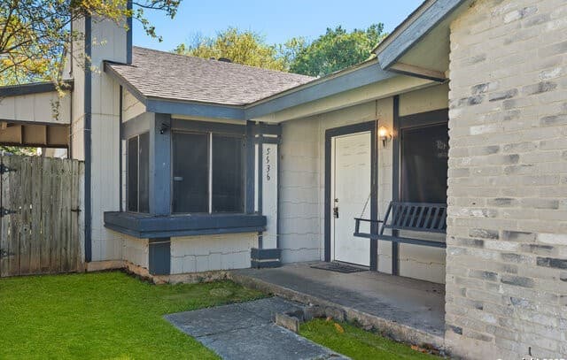 3-bedroom rental at 5936 Misty Glen in San Antonio, TX — photo 5