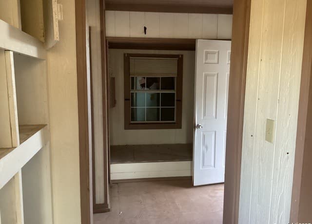 2-bedroom rental at 52 Beach Shore in Bandera, TX — photo 1