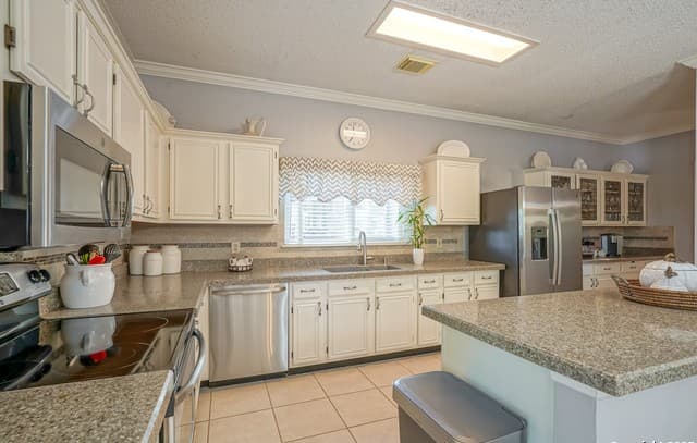 Home for sale at 8410 Tiguex in Universal City, TX — photo 3