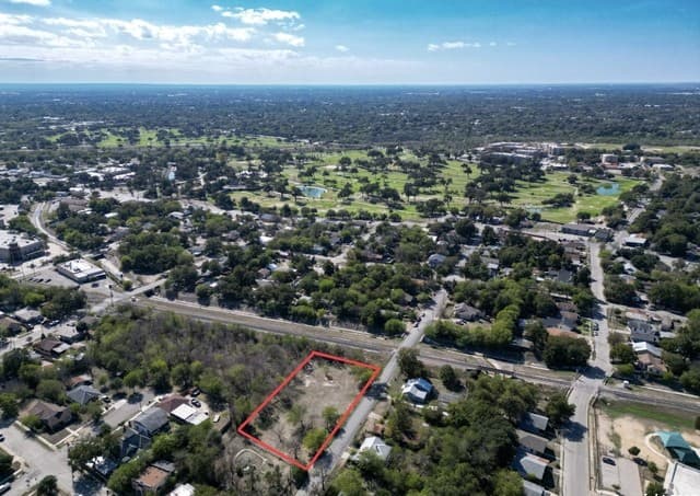 rental at 212 McMullen in San Antonio, TX — photo 5