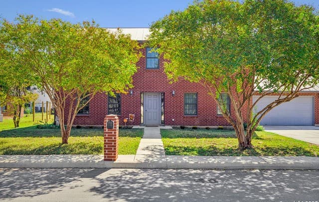 Home for sale at 146 Village Path in Castroville, TX — photo 2