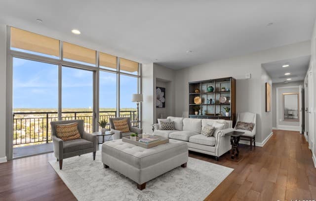 2-bedroom rental at 4242 Broadway Street Unit 1505 in San Antonio, TX — photo 4
