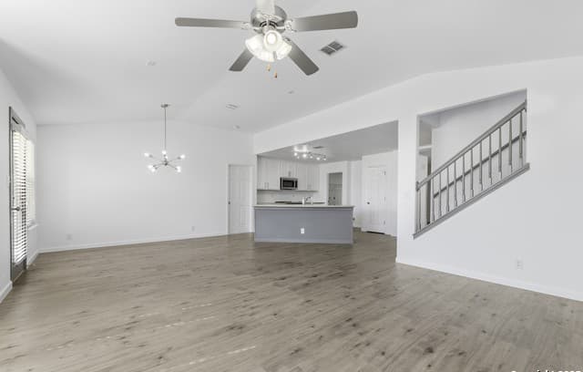 4-bedroom rental at 105 Lookout View in Cibolo, TX — photo 4