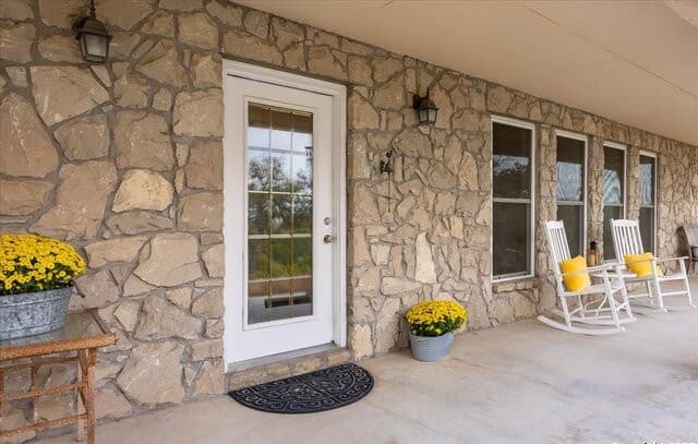 Home for sale at 127 Camp Alzafar in Boerne, TX — photo 4