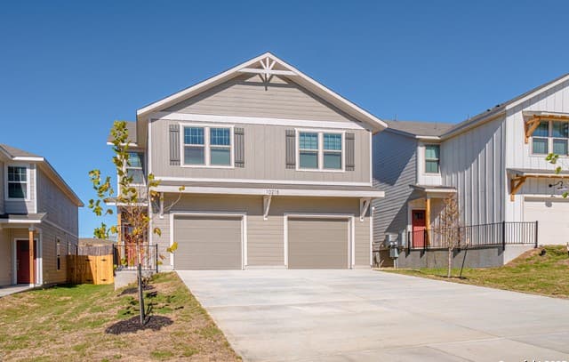 rental at 12352 Montgomery Forest in San Antonio, TX — photo 2