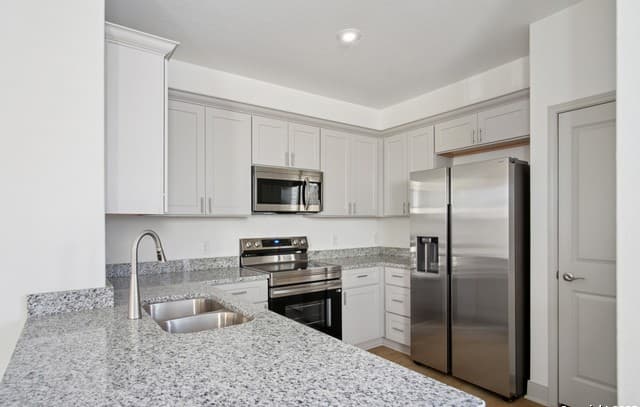 rental at 12352 Montgomery Forest in San Antonio, TX — photo 3