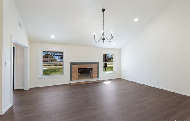4-bedroom rental at 355 Fm 1796 in Dhanis, TX — photo 3