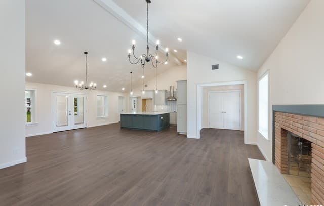 4-bedroom rental at 355 Fm 1796 in Dhanis, TX — photo 4