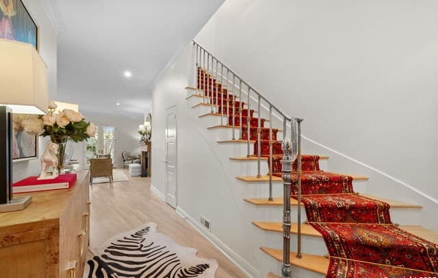 4-bedroom rental at 110 Kennedy Ave Unit 6 in Alamo Heights, TX — photo 2