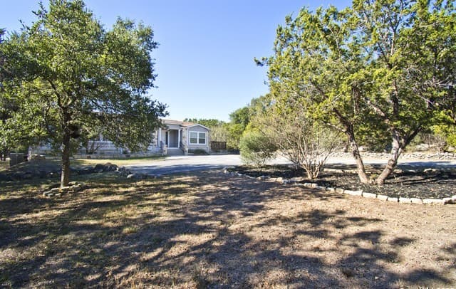 4-bedroom rental at 108 Fawn in Spring Branch, TX — photo 3