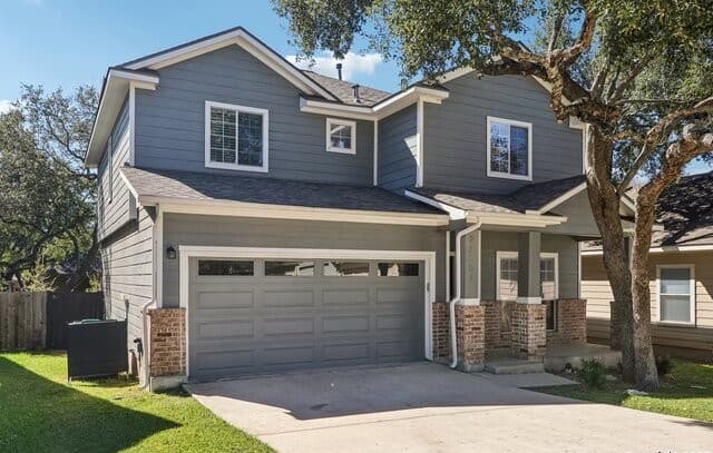 3-bedroom rental at 23607 Silver Creek in San Antonio, TX — photo 4