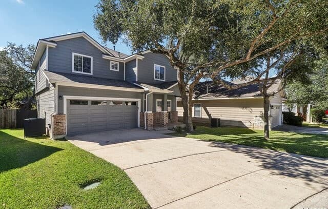 3-bedroom rental at 23607 Silver Creek in San Antonio, TX — photo 5