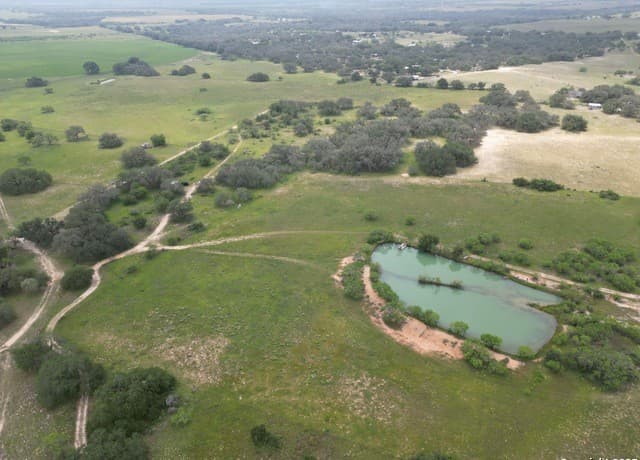 rental at 970 Newman in Poteet, TX — photo 1