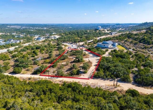rental at 23703 Oakshire in San Antonio, TX — photo 4
