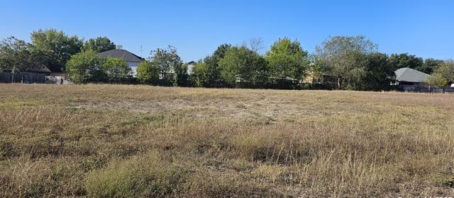 rental at 809 Toepperwein in Converse, TX — photo 1