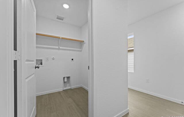 4-bedroom rental at 7107 Brownleaf Dr in San Antonio, TX — photo 3
