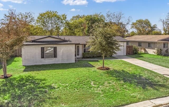 3-bedroom rental at 5202 Coral Mist in Kirby, TX — photo 3