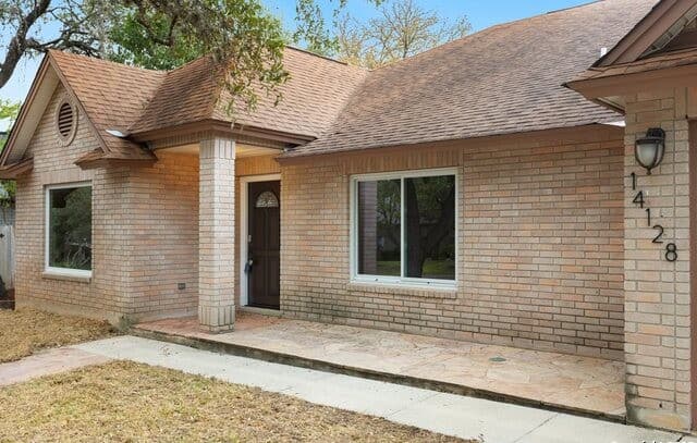 3-bedroom rental at 14128 Emerald Hill in San Antonio, TX — photo 3