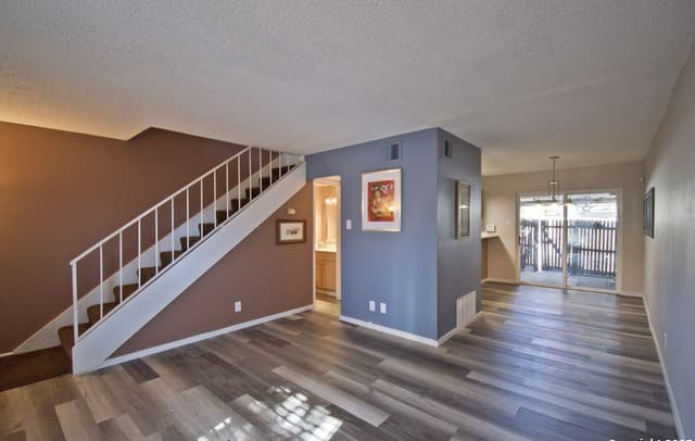 2-bedroom rental at 6427 Wurzbach #4 Unit 4 in San Antonio, TX — photo 4