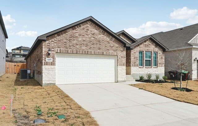 4-bedroom rental at 11475 Feather Vale in San Antonio, TX — photo 5