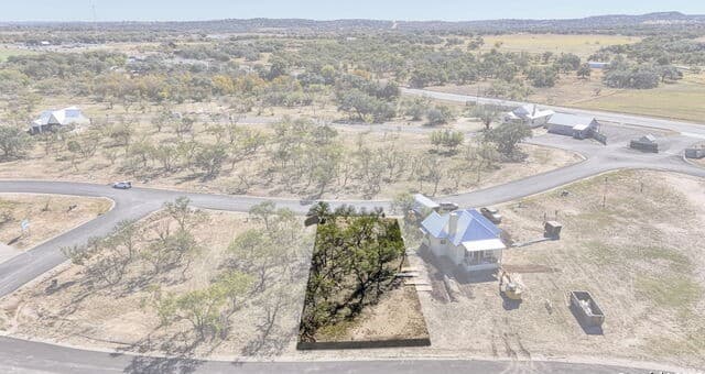rental at 77 Arch Ray Loop in Fredericksburg, TX — photo 4