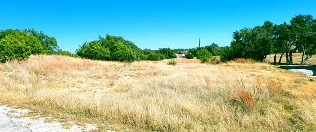 rental at 109 Manuel Herrera in Blanco, TX — photo 3