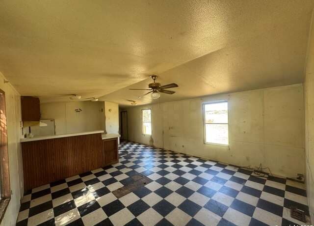 2-bedroom rental at 2907 Southern Breeze in Hondo, TX — photo 4
