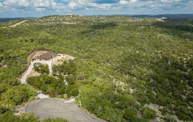 rental at 0 Pr 1732 in Mico, TX — photo 3