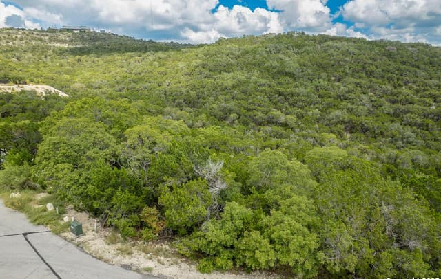 rental at 0 Pr 1732 in Mico, TX — photo 4