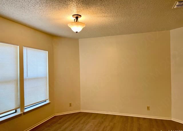 3-bedroom rental at 7315 Ridge Beach in Converse, TX — photo 4