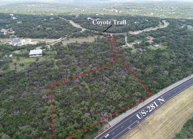 rental at 447 Coyote Trail in Spring Branch, TX — photo 4