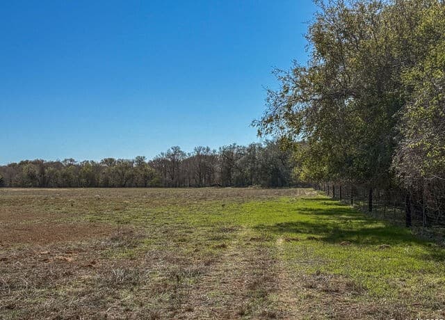 rental at 0 Fm 539 Tracts 3&5 in La Vernia, TX — photo 4