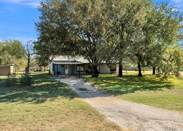 3-bedroom rental at 470 Rutledge in Poteet, TX — photo 4