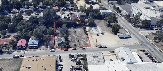 rental at 116, 118, 120 Lone Star in San Antonio, TX — photo 1