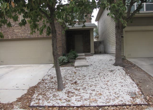 3-bedroom rental at 5435 Bright in San Antonio, TX — photo 3