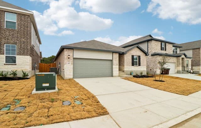4-bedroom rental at 11427 Feather Vale in San Antonio, TX — photo 3