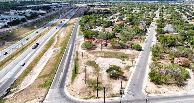 rental at 435 Esma St in San Antonio, TX — photo 5