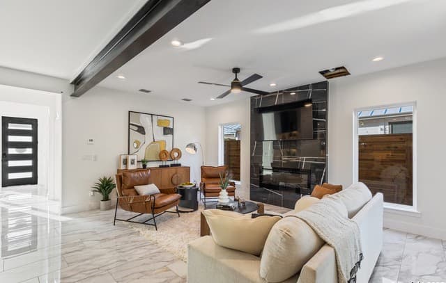 Home for sale at 225 Madison in San Antonio, TX — photo 5