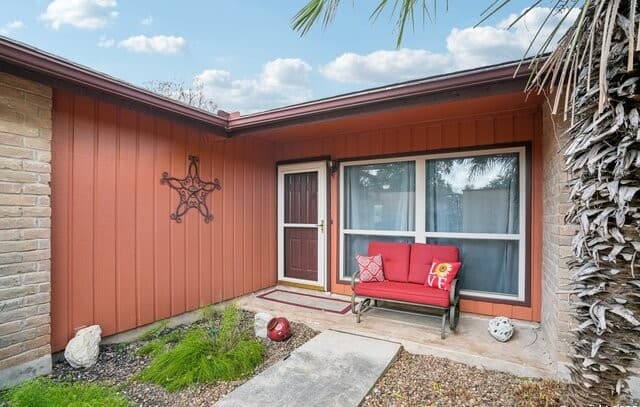 3-bedroom rental at 5323 Cerro Vista in San Antonio, TX — photo 4