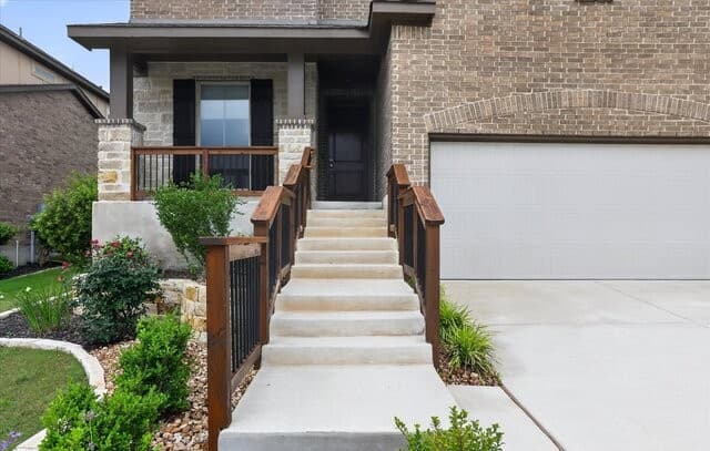 4-bedroom rental at 1414 Cleland Place in San Antonio, TX — photo 5