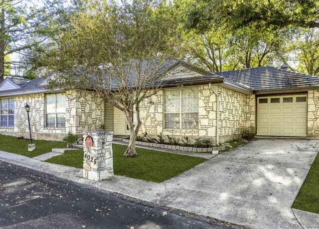 2-bedroom rental at 4025 Cypress Ct in Schertz, TX — photo 4
