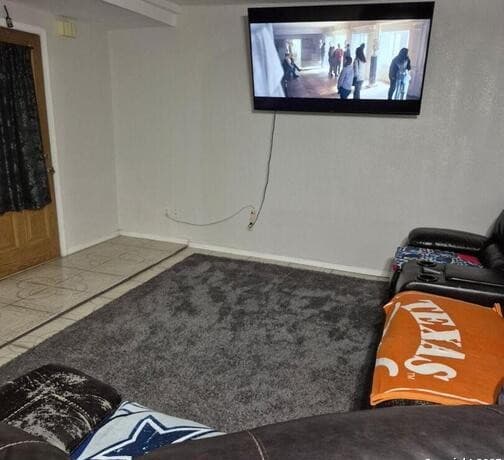 4-bedroom rental at 124 Mitchell St in San Antonio, TX — photo 4