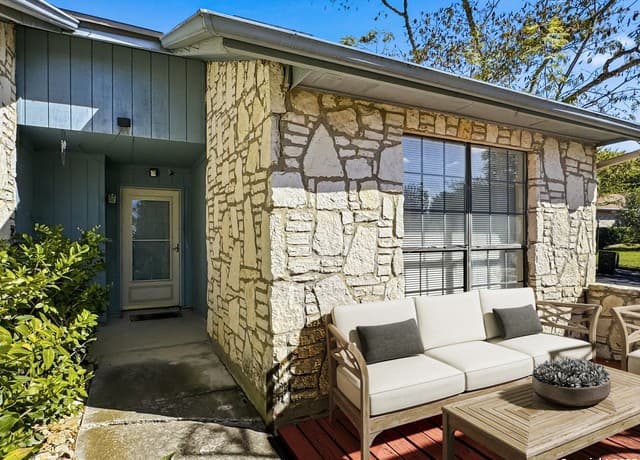 2-bedroom rental at 3800 Overlook in Schertz, TX — photo 4