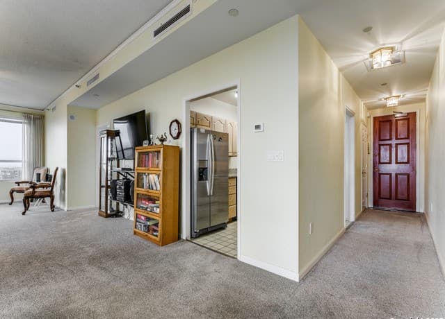 2-bedroom rental at 1 Towers Park Ln Unit 1511 in San Antonio, TX — photo 1